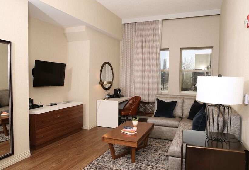 Suite med Balkon, Indigo Naperville Riverwalk, An Ihg