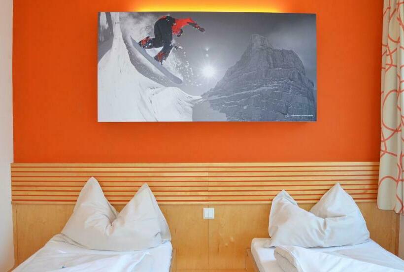 Номер Стандарт Трехместный, Jufa Hotel Schladming