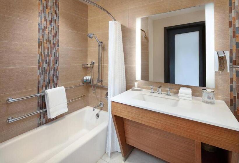 Номер Стандарт, The Westin Buffalo