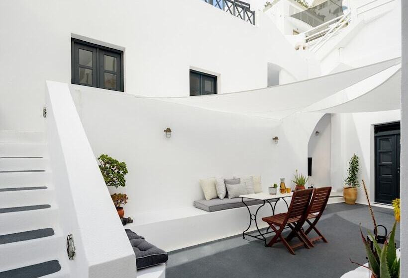 سوییت جونیور, Firalia, Casa In Rock Suites