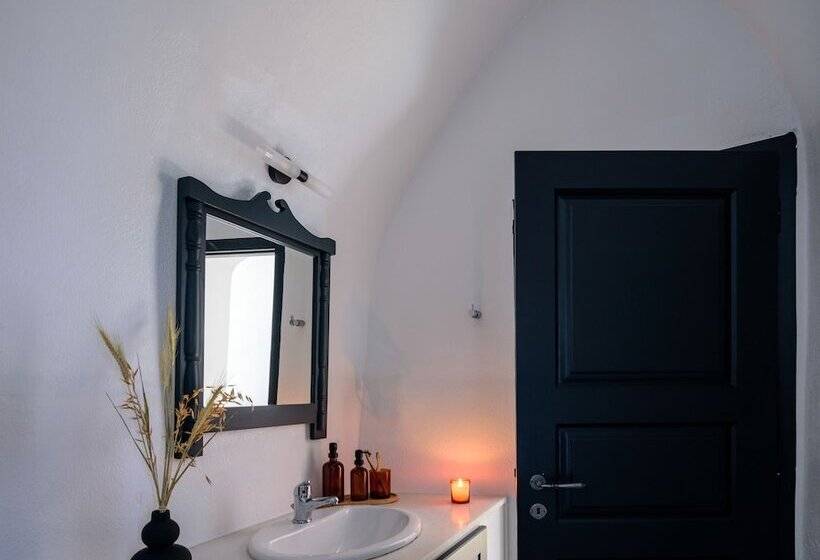 سوییت, Firalia, Casa In Rock Suites