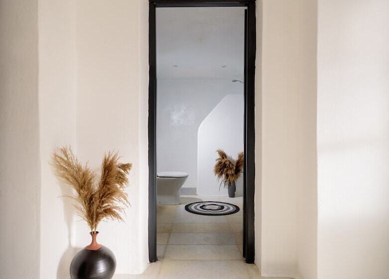 سوییت, Firalia, Casa In Rock Suites