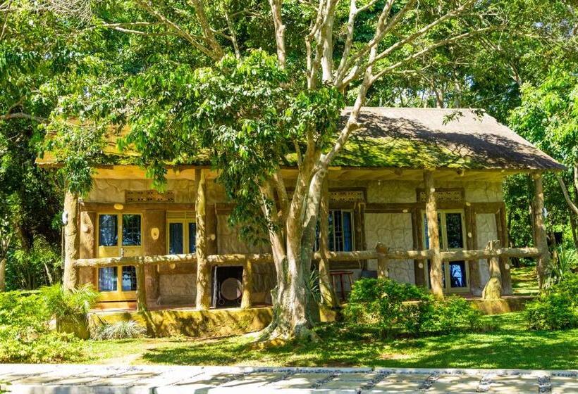 اتاق خانوادگی, Sundiata Beach Resort