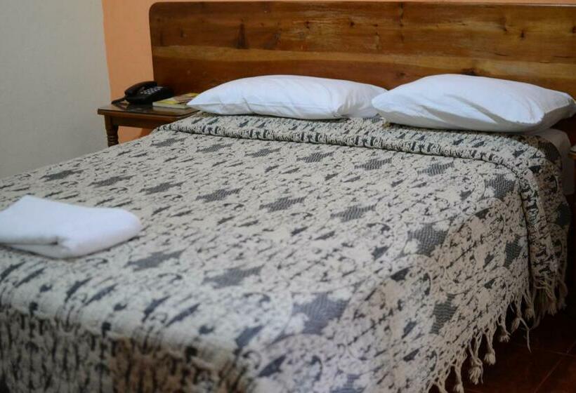اتاق استاندارد, La Casona