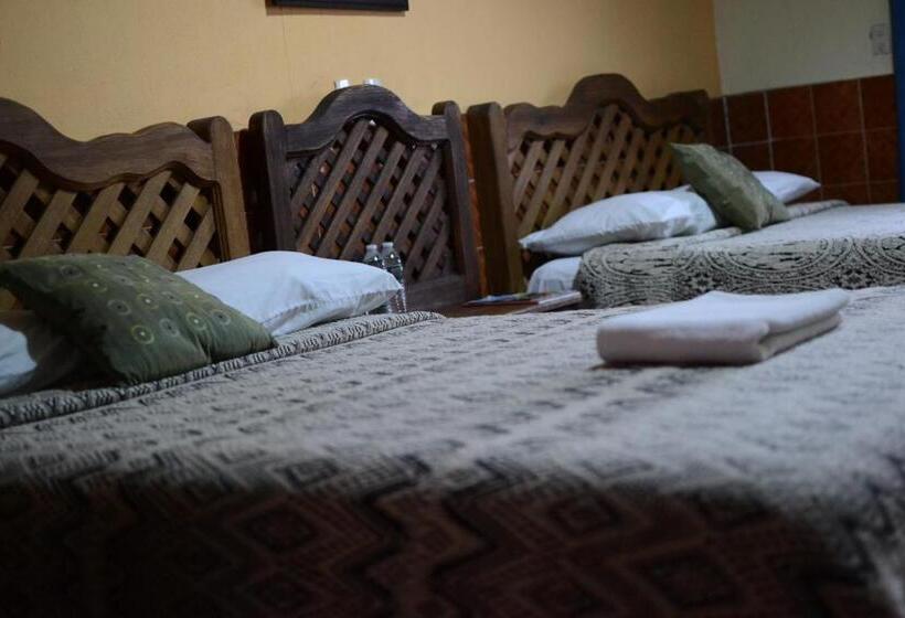 اتاق استاندارد, La Casona