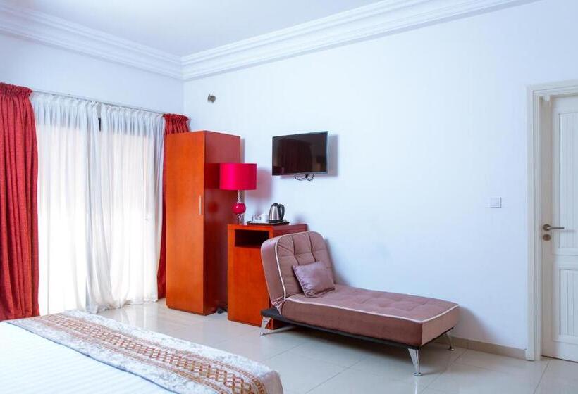 اتاق لوکس, Le Feto 3