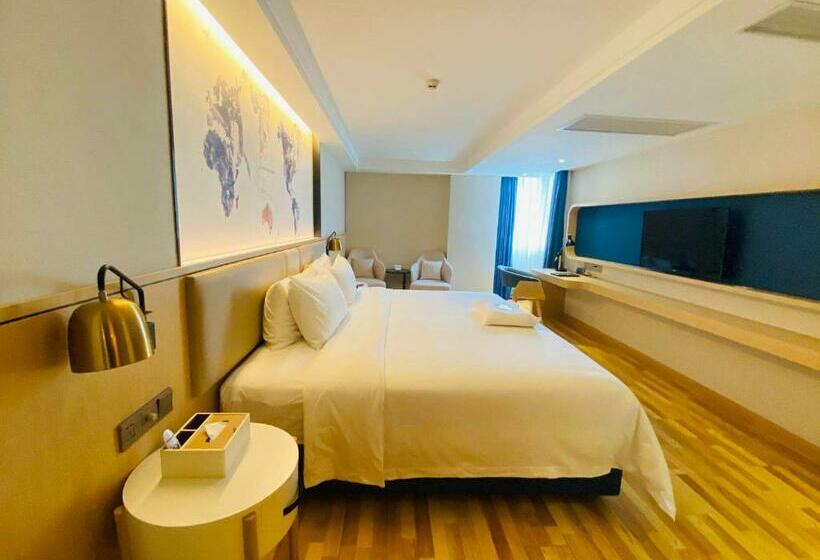 Номер Премиум, Kyriad Marvelous Hotel Shantou Railway Station