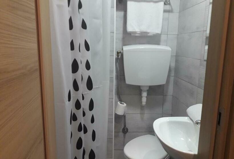 غرفة قياسية فردية, Achillion Hotel Piraeus