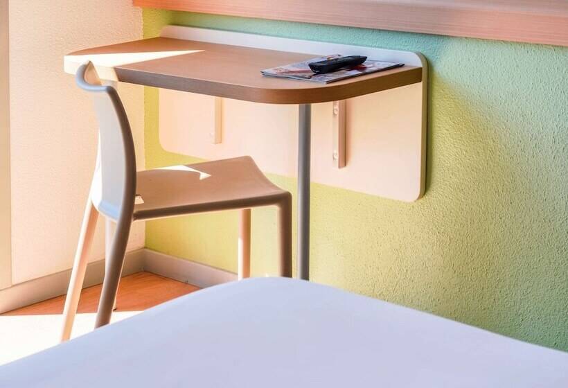 Номер Стандарт, Ibis Budget Pau Lescar
