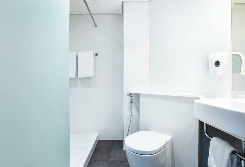 Классический Номер, Ibis Styles Sharjah