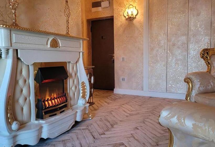 Deluxe Suite King Bed, Terrace Suites Iasi