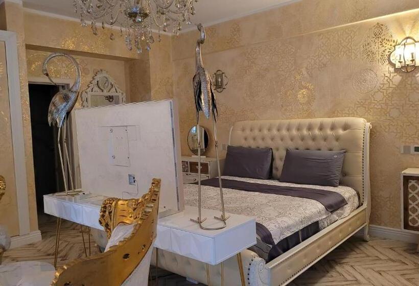 Deluxe Suite King Bed, Terrace Suites Iasi