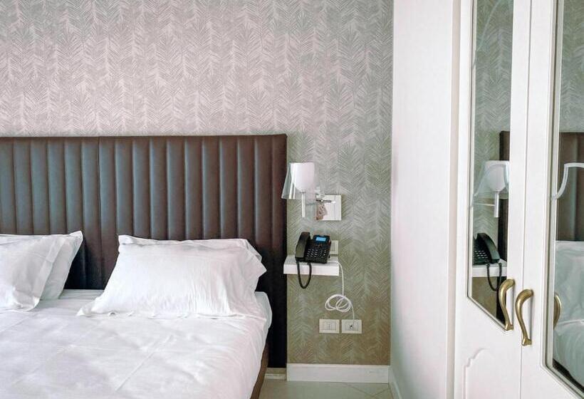 Люкс с Террасой, Palma Mysuite Lago Di Garda