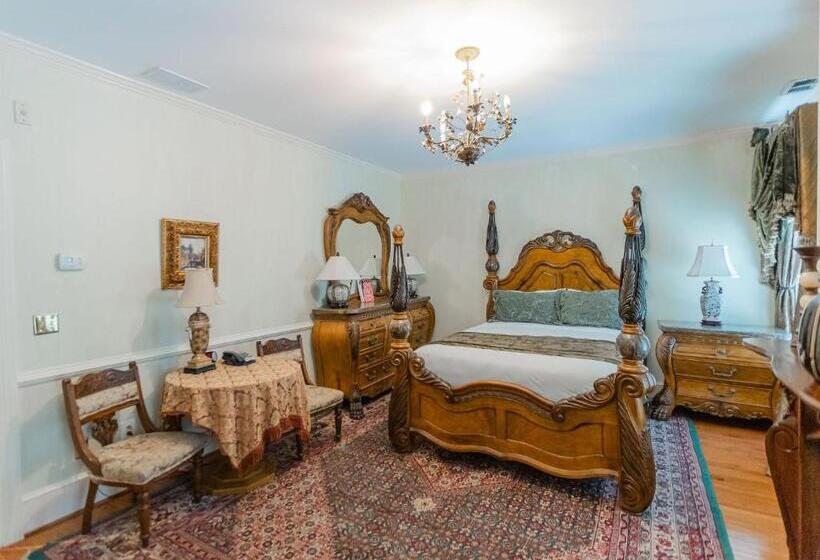 スタンダードルーム, 1840s Carrollton Inn