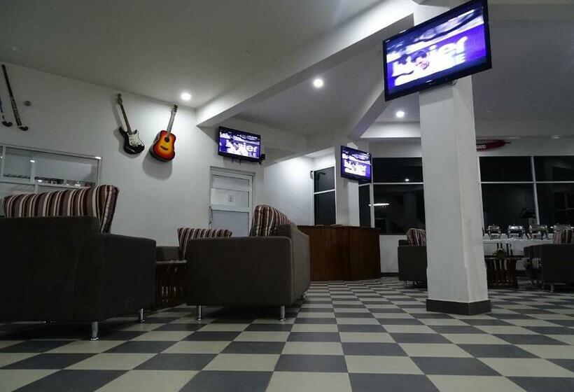 اتاق لوکس, Kandy Supreme