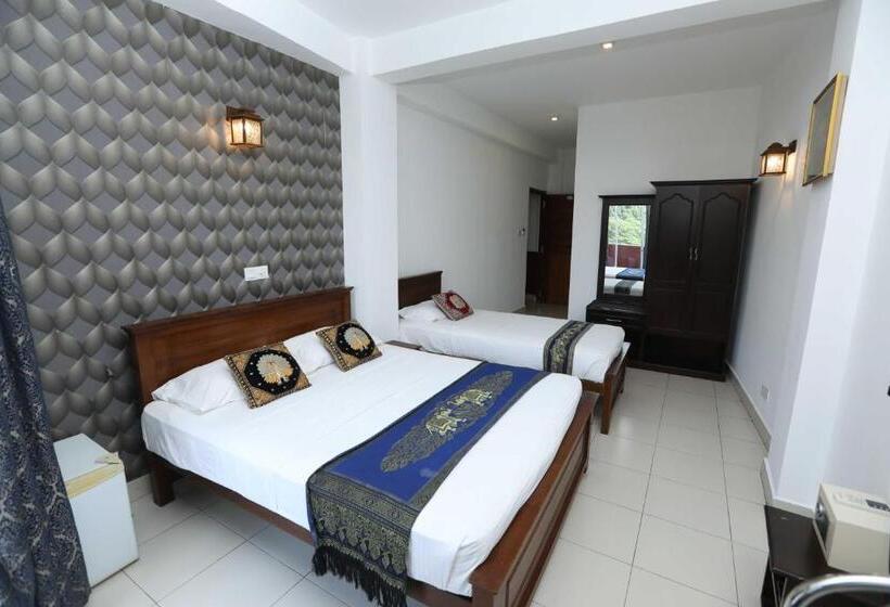 اتاق لوکس, Kandy Supreme