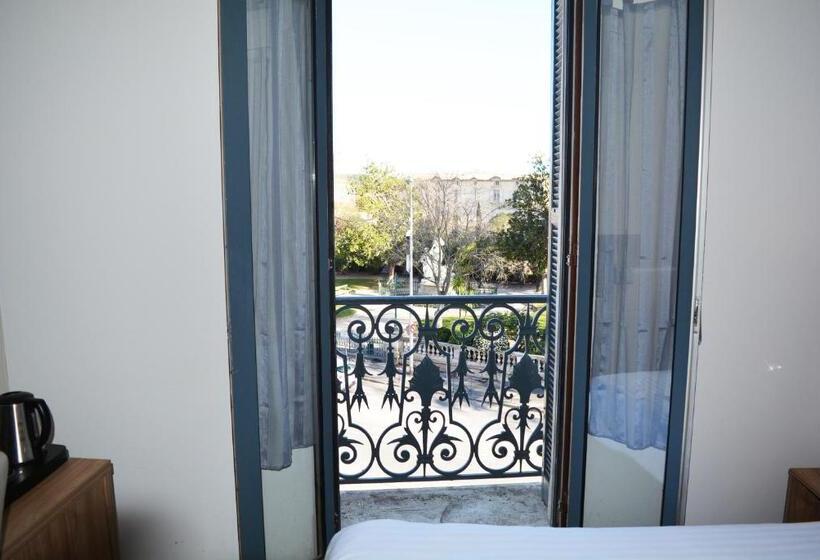 سوییت, Le Grand Hôtel Molière