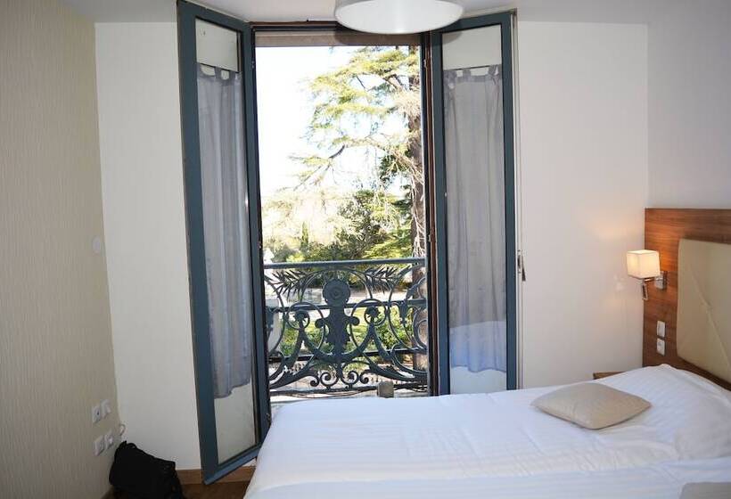 سوییت خانوادگی, Le Grand Hôtel Molière