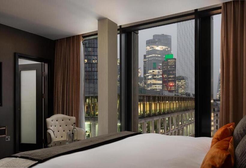 Номер Клуб, Montcalm Royal London House, London City