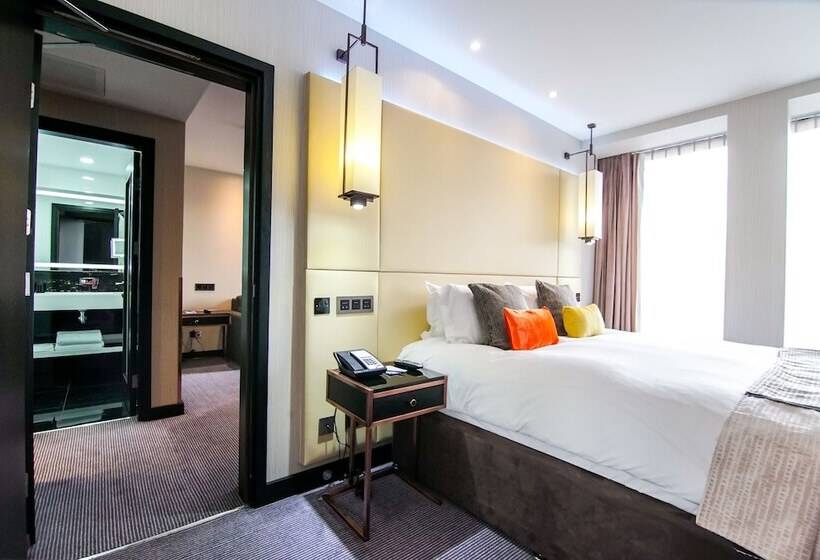 Family Suite, Montcalm Royal London House, London City