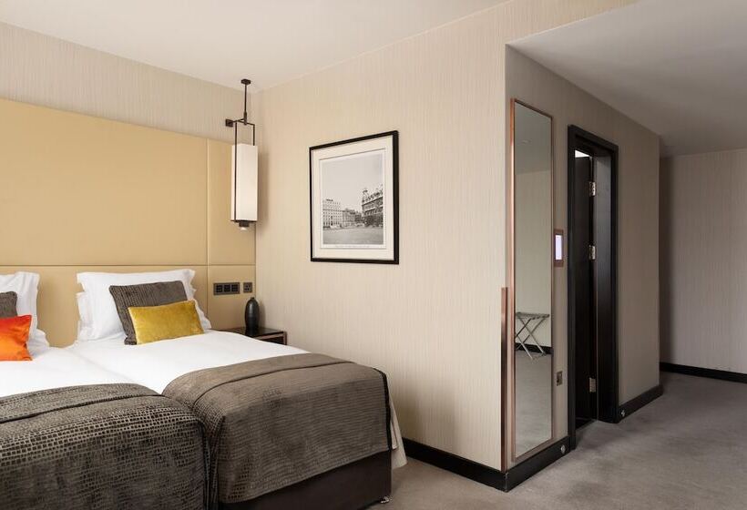 Номер Клуб, Montcalm Royal London House, London City