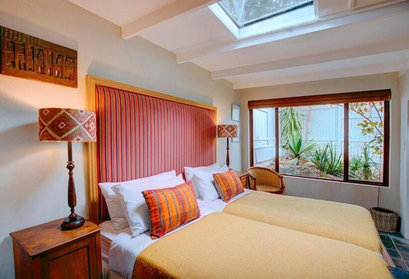 Номер Стандарт, Moontide Riverside Lodge