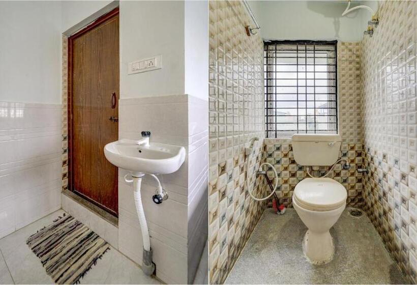 Трехместный Номер Классика, Oyo Flagship Sri Sai Lodge