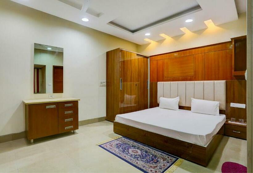 اتاق کلاسیک سه تخته, O R  Galaxy Guest House