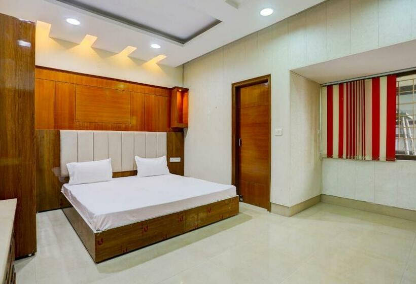 اتاق کلاسیک سه تخته, O R  Galaxy Guest House