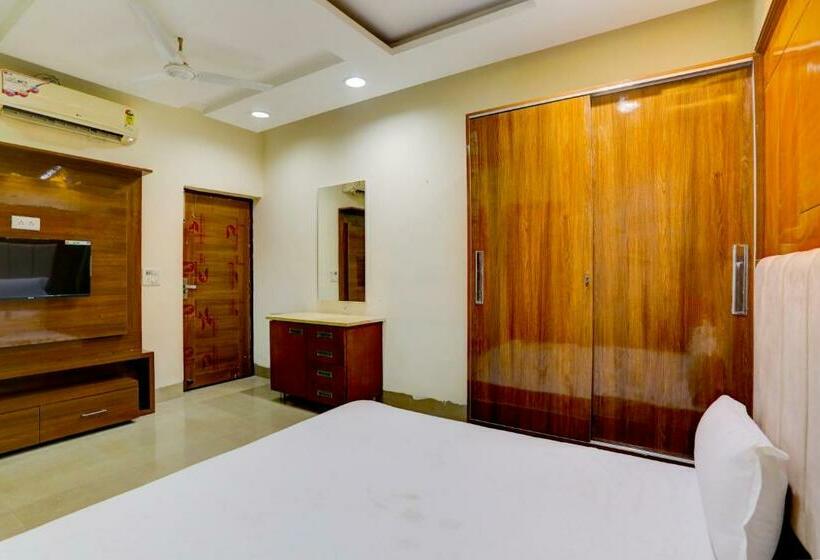 اتاق کلاسیک سه تخته, O R  Galaxy Guest House