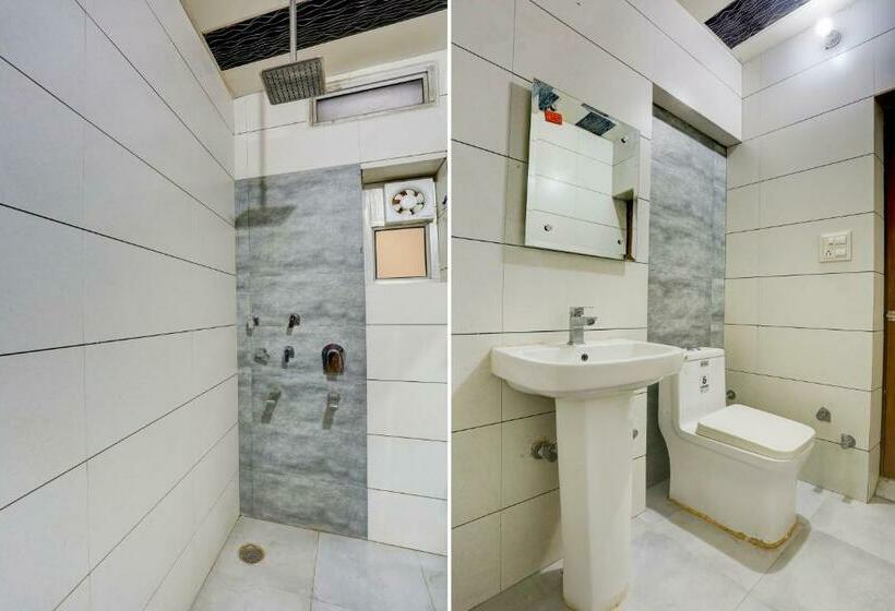 اتاق کلاسیک سه تخته, O R  Galaxy Guest House