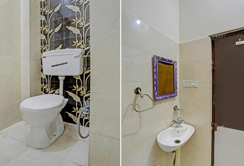 Трехместный Номер Классика, Oyo Flagship The Mount View Hotel And Resort