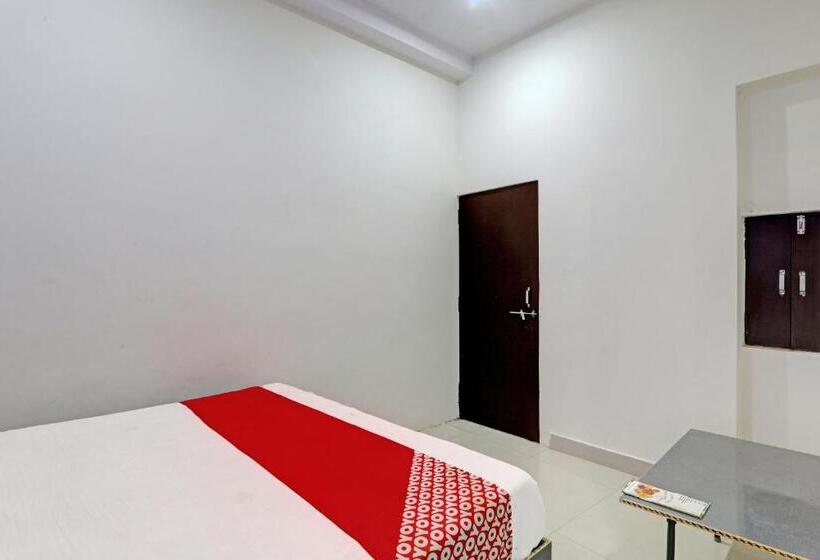 Трехместный Номер Классика, Oyo Flagship Holiday Banaras Stay