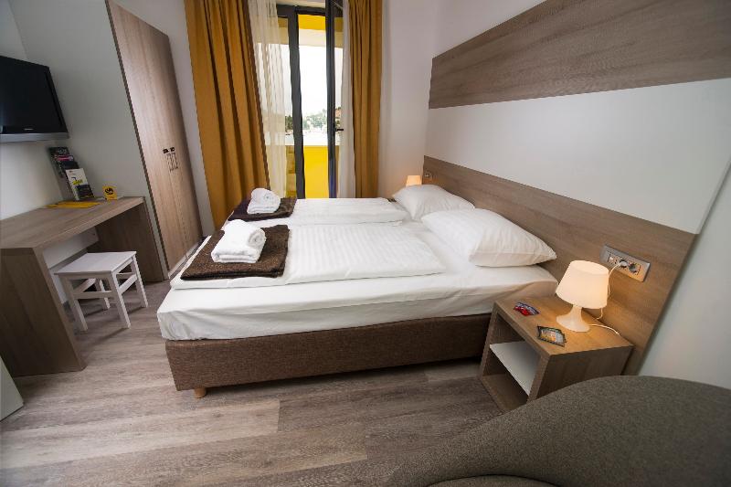 اتاق استاندارد با چشم‌انداز دریا, Hostel Sol