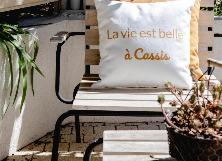 Номер Basic, Hôtel Les Volets Rouges  Cassis