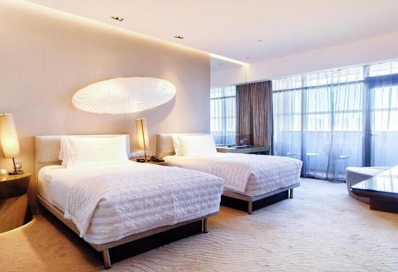 Номер Клуб, Le Meridien Qingdao West Coast