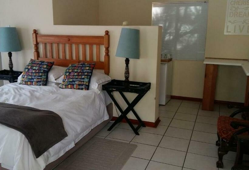 Номер Deluxe, The Guest House Pongola