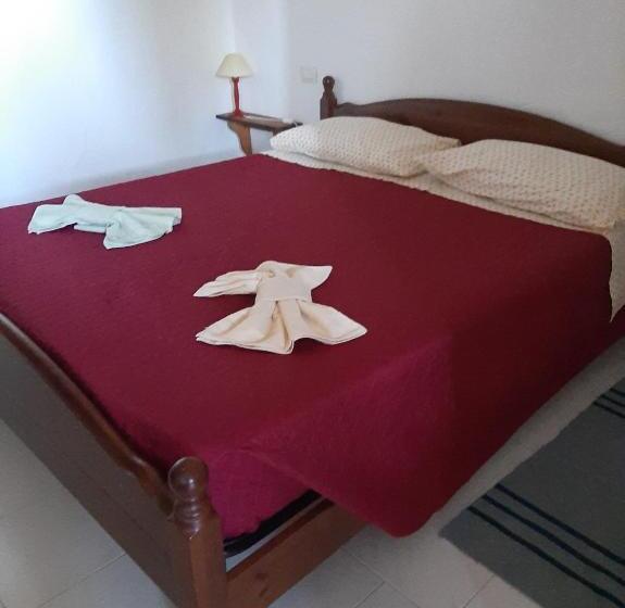 Номер Стандарт Кровать Кинг Адаптированный для Инвалидов, Agriturismo I 13 Pini Di Putzu Anna Maria