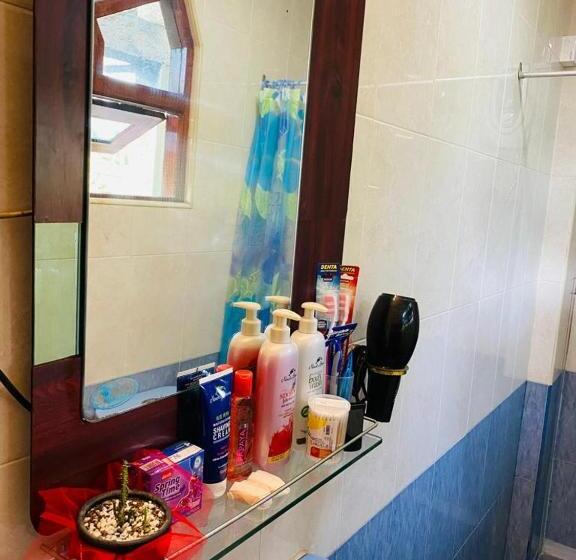 Apartamento 1 Dormitório com Sacada, Antonio Transit Katunayake