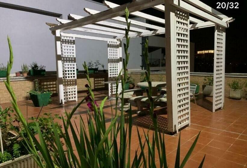 豪华三人间, Albjona Guesthouse