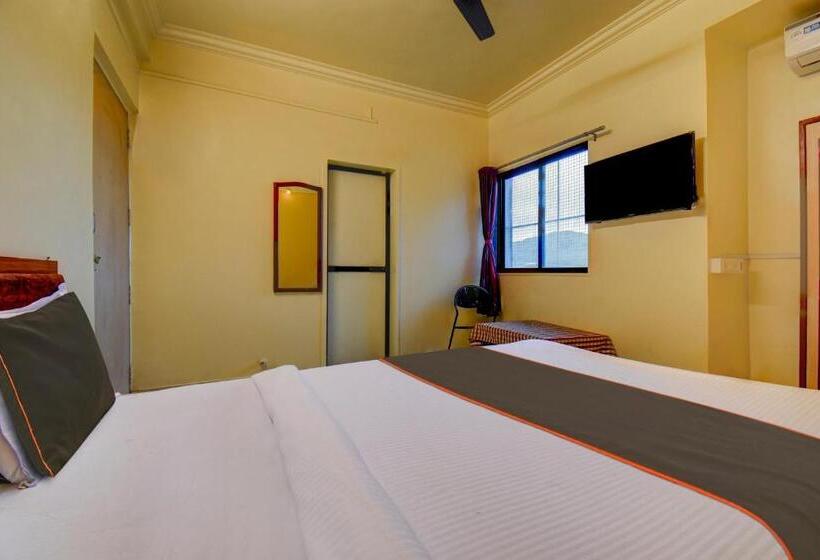 Трехместный Номер Классика, Collection O Hotel Madhuban Resort