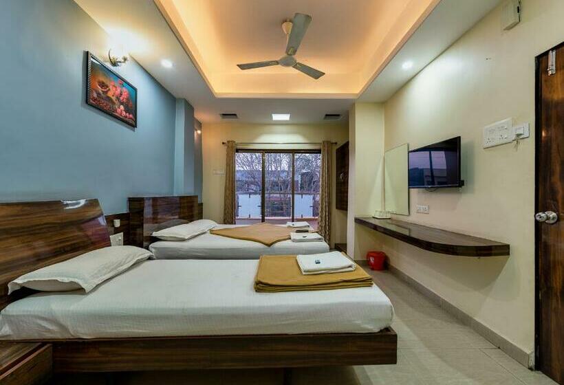 Четырехместный Номер Стандарт, Radhakrishna Couple Friendly