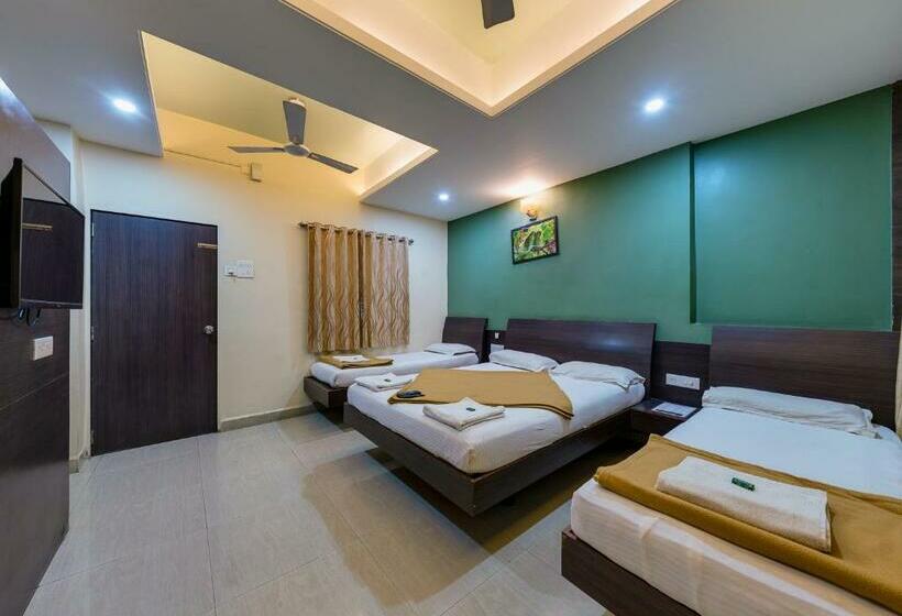 Четырехместный Номер Стандарт, Radhakrishna Couple Friendly