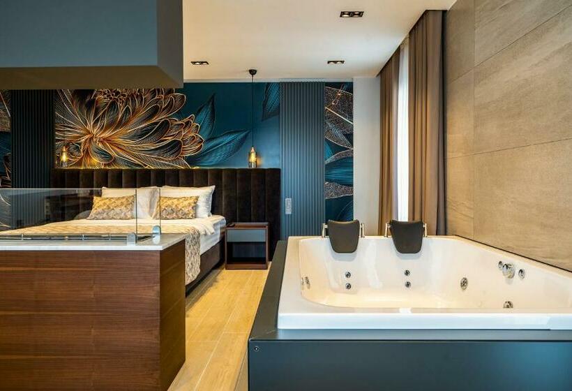 اتاق استاندارد با تخت بزرگ, La Miel Suites