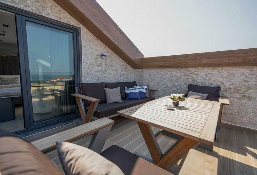 اتاق استاندارد با تراس, La Miel Suites