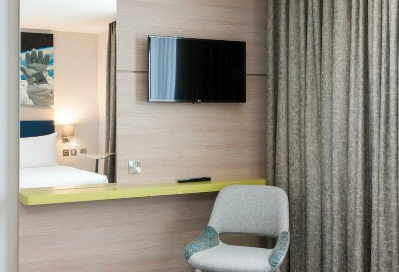 标准间, Ibis Styles London Heathrow Airport