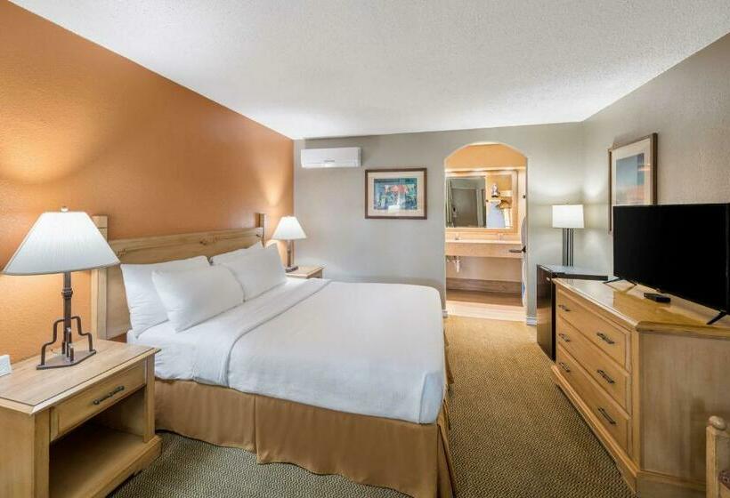 Стандартный Номер Кровать Кинг, Pearl On The Concho Surestay Collection By Best Western
