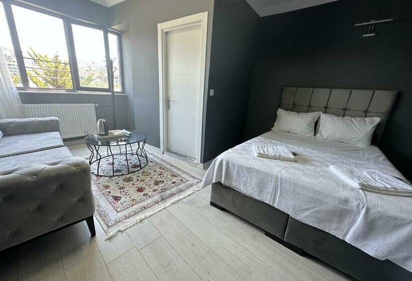 Номер Стандарт с Балконом, Arena Resort Otel Kagıthane