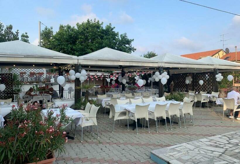 Апартаменты 1 Спальня Вид на Море, Al Borgo Village