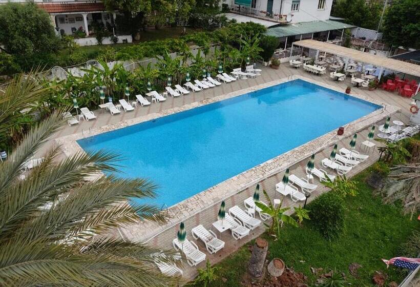 Студия Стандарт Вид на Море, Al Borgo Village